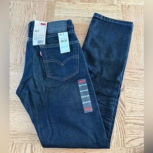 Levi’s Men’s 511 Slim Fit in Dark Clean 30/32